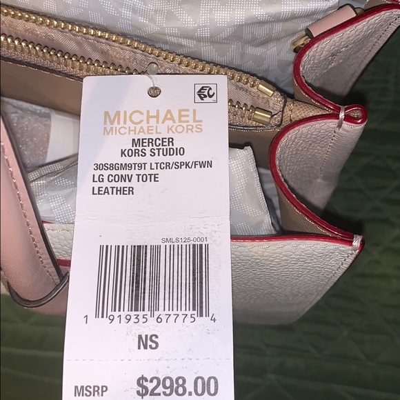 Michael Kors LG Conv Tote - Picture 4 of 4